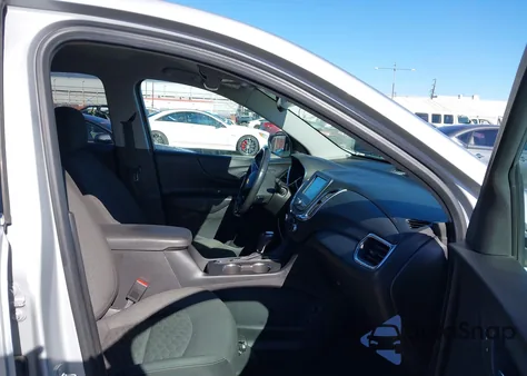 2018 Chevrolet Equinox Lt z USA, uszkodzony, nr VIN 2GNAXJEV5J6233379